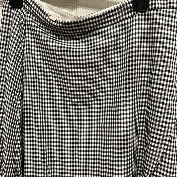 Loft skirt! - Picture 8 of 10